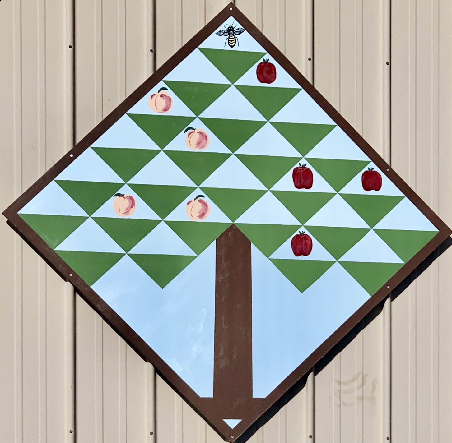 Quilt Trail Bee Sweet Orchards.jpg (copy)